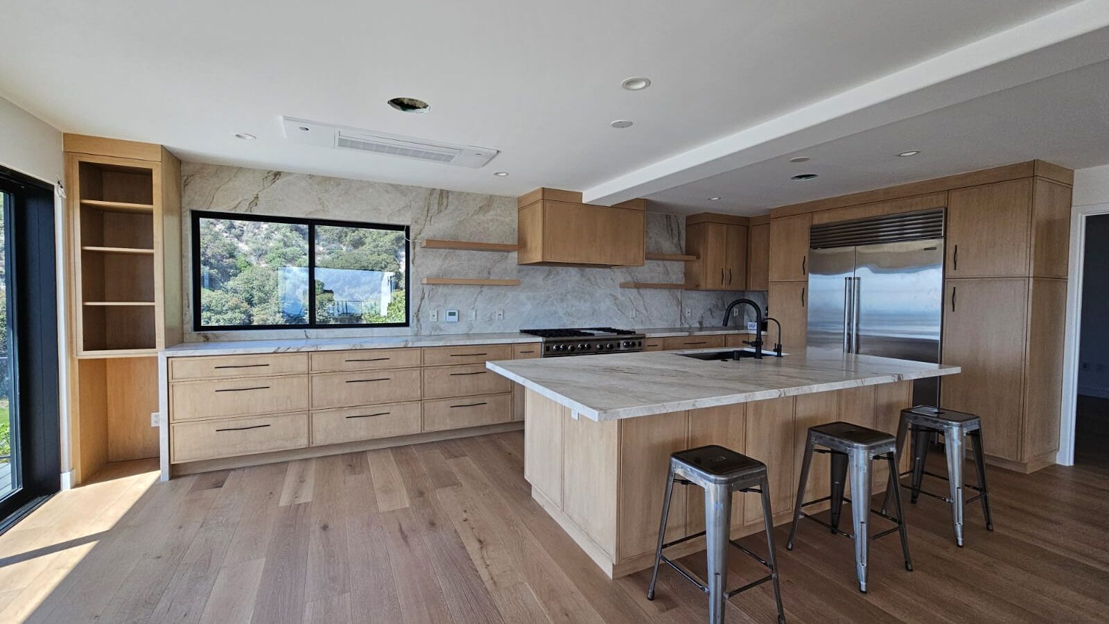 Why European Frameless Is the Right Construction for Custom Cabinets in Los Angeles